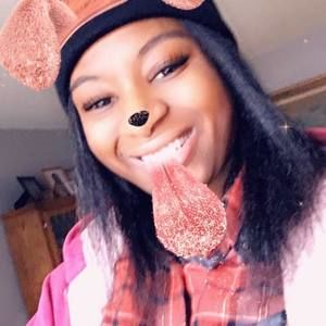 Meet your Posher, Lily